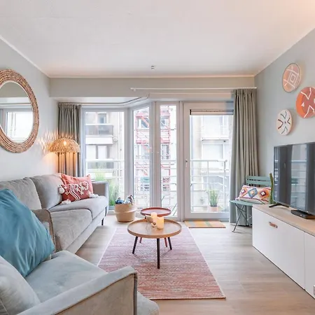 Be At Sea In All-in Luxury , Outdoor Pool, Side Seaview Ostend
