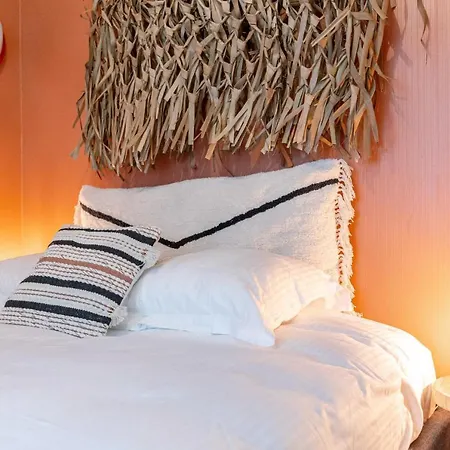Be At Sea In All-in Luxury , Outdoor Pool, Side Seaview