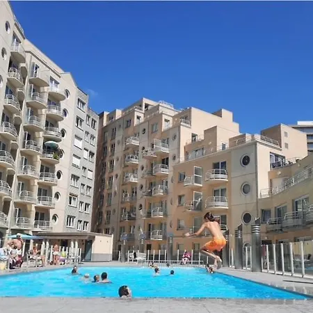 Apartment Be At Sea In All-in Luxury , Outdoor Pool, Side Seaview Ostend