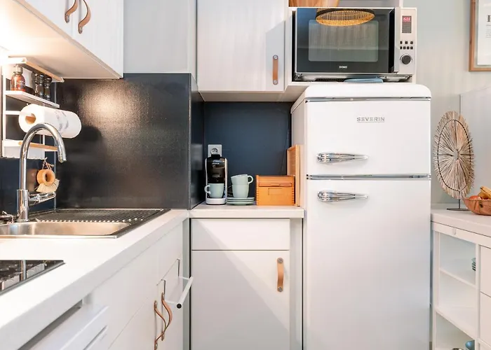 Be At Sea In All-in Luxury , Outdoor Pool, Side Seaview *