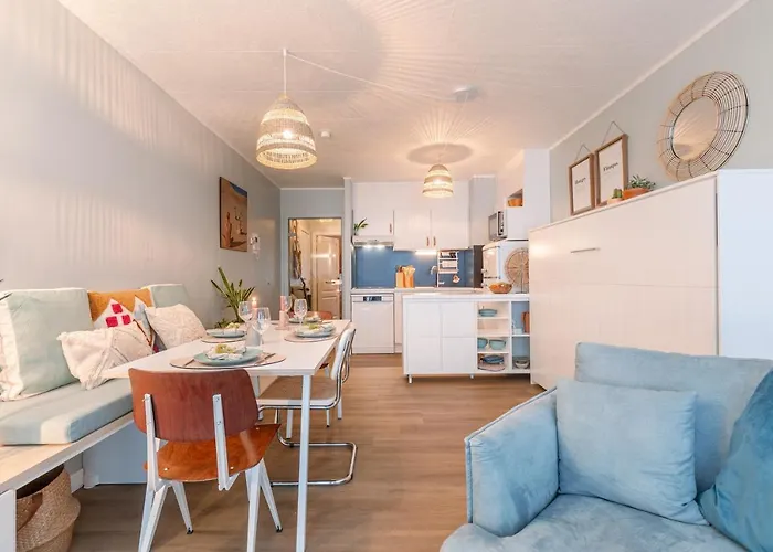 Apartment Be At Sea In All-in Luxury , Outdoor Pool, Side Seaview