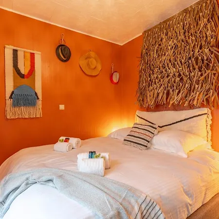 Be At Sea In All-in Luxury , Outdoor Pool, Side Seaview Apartment