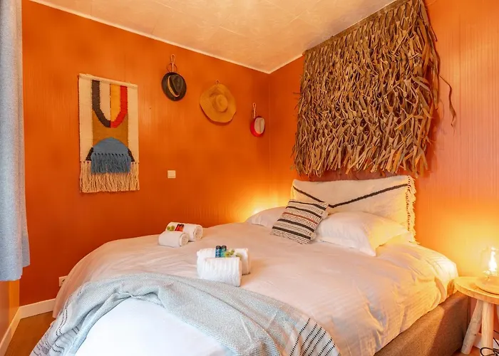 Be At Sea In All-in Luxury , Outdoor Pool, Side Seaview Apartment